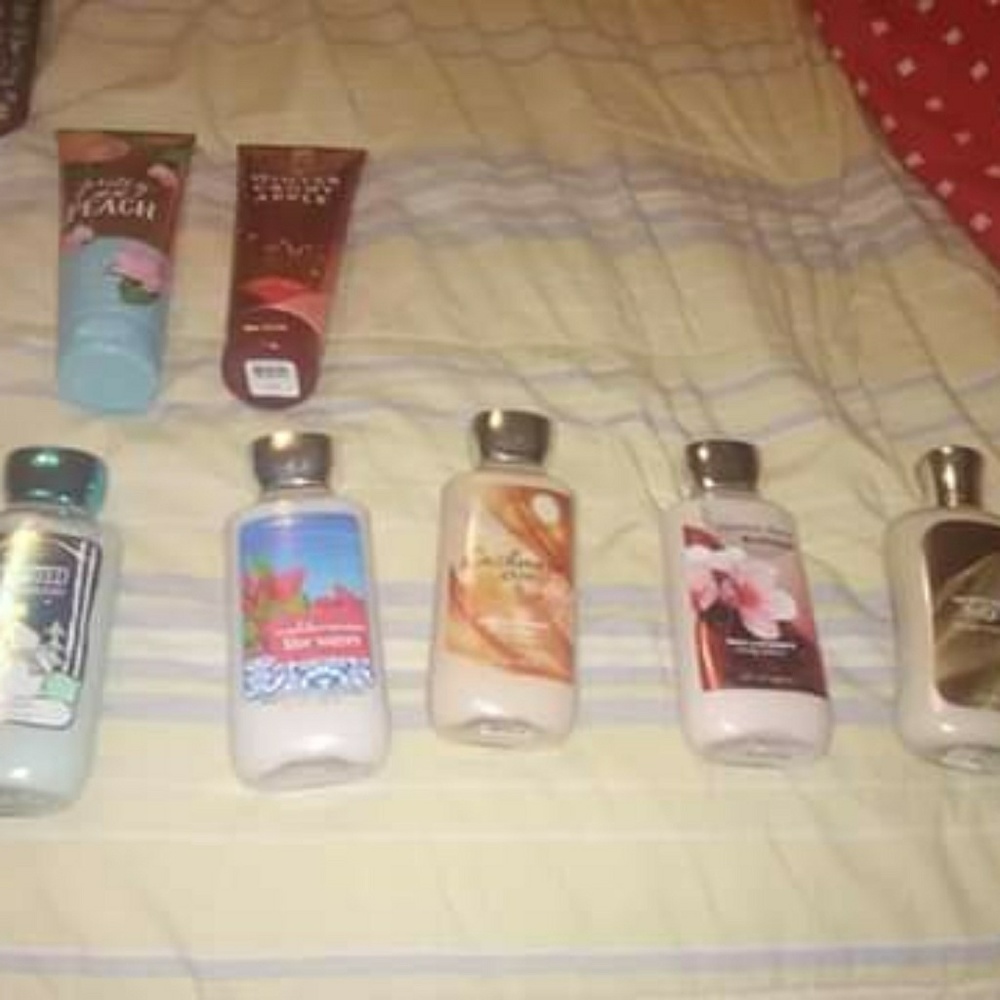 New 7 bottles bath & bodyworks lotion / cream